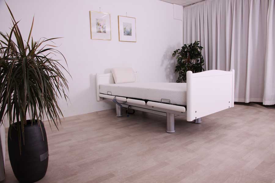 Hoog-laag bed qqq1136 Belletto 3080 S 90 x 200 gecertificeerd zorgbed van Völker